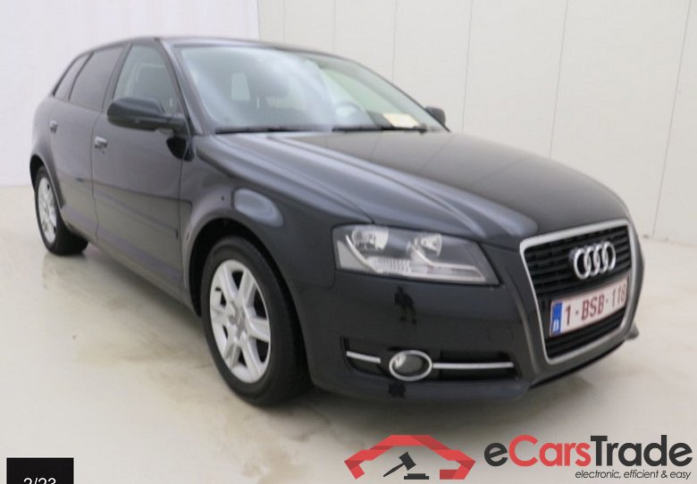 Audi A3 SPORTBACK ATTRACTION 1,6 TDI 105PK Leder Klima PDC... #2