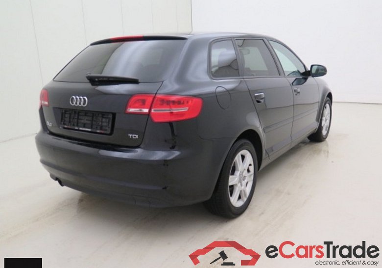 Audi A3 SPORTBACK ATTRACTION 1,6 TDI 105PK Leder Klima PDC... #4