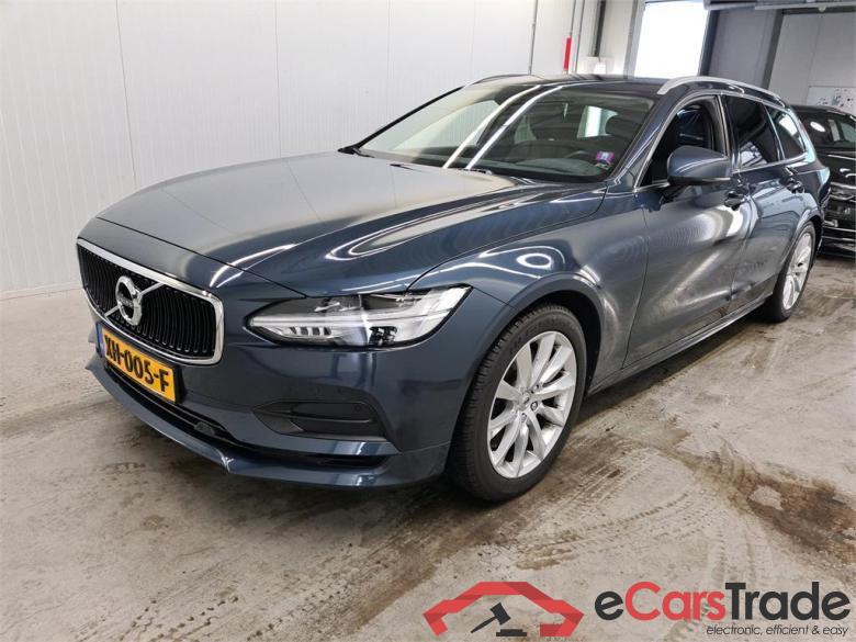 VOLVO V90 2.0 T4 Momentum #1