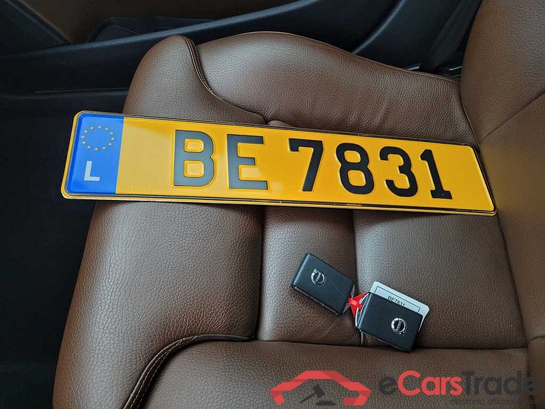 VOLVO V90 2.0 D3 150 Momentum Geartronic #4