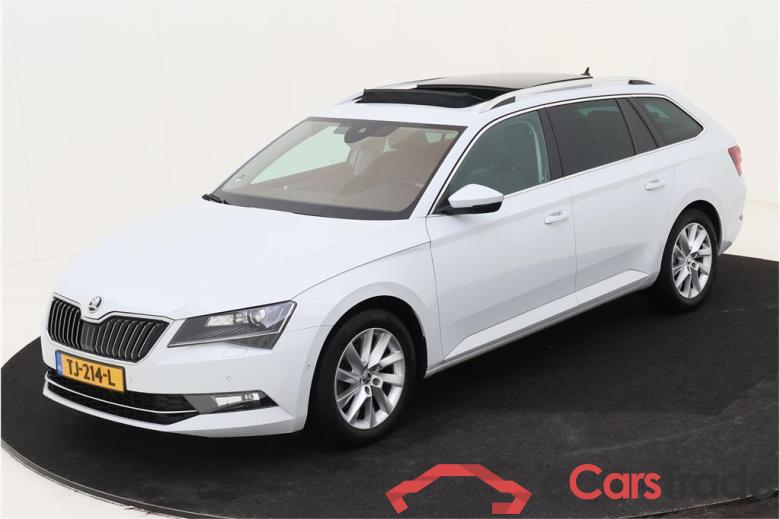 SKODA Superb Combi 110 kW #1