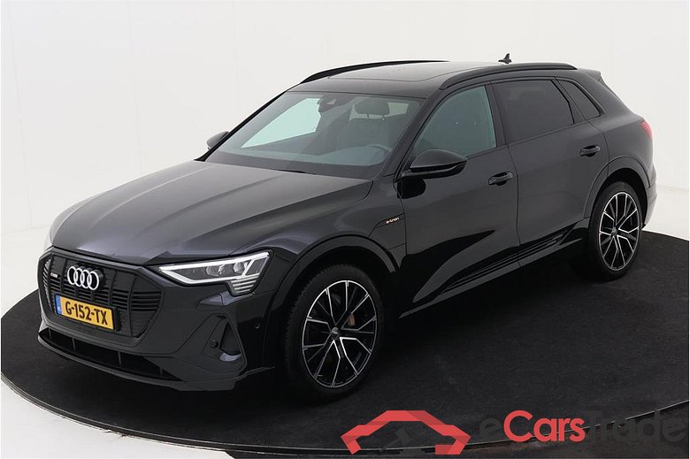 AUDI e-tron  #1