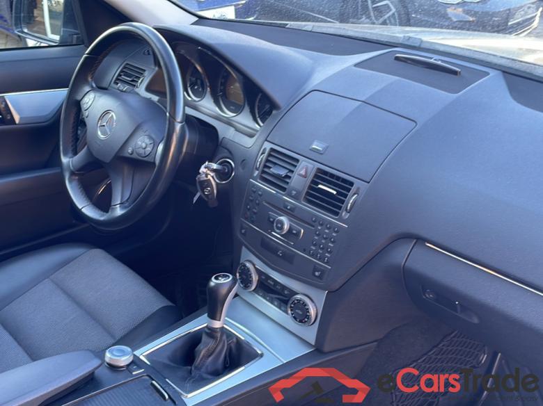 Mercedes_benz C 250 T CDI BlueEfficiency (204.203) C -Klasse T-Modell #3