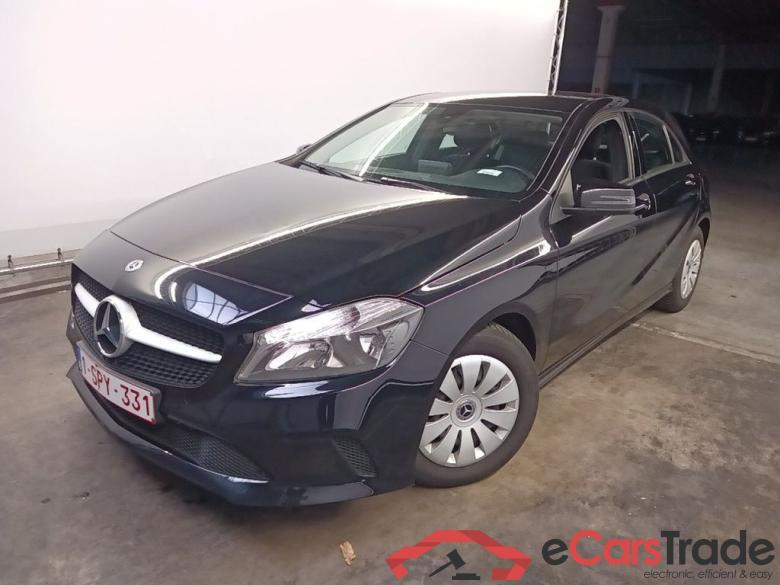Mercedes-Benz A-Klasse A 180 d BlueEFFICIENCY Edition 5d #1