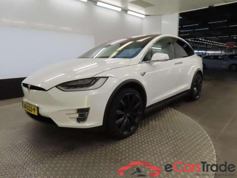 Tesla Model X 100