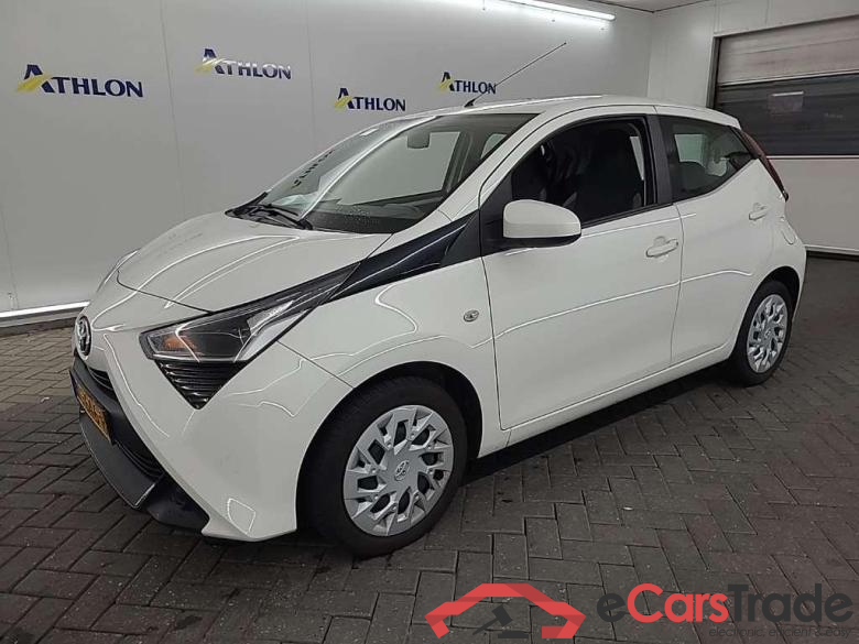 TOYOTA Aygo 1.0 VVT-i x-play 5D 53kW
