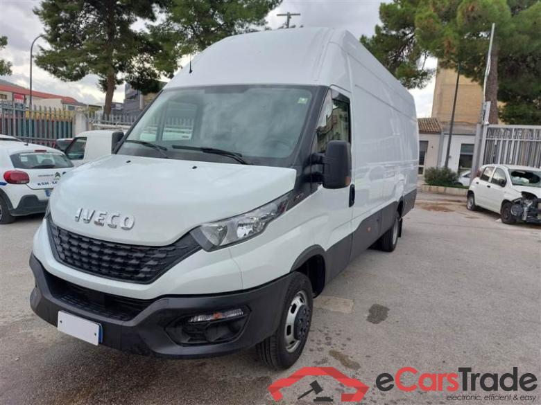IVECO DAILY / 2019 / 4P / FURGONE 35C18H V 4100L H3 QUAD-TOR RG #1