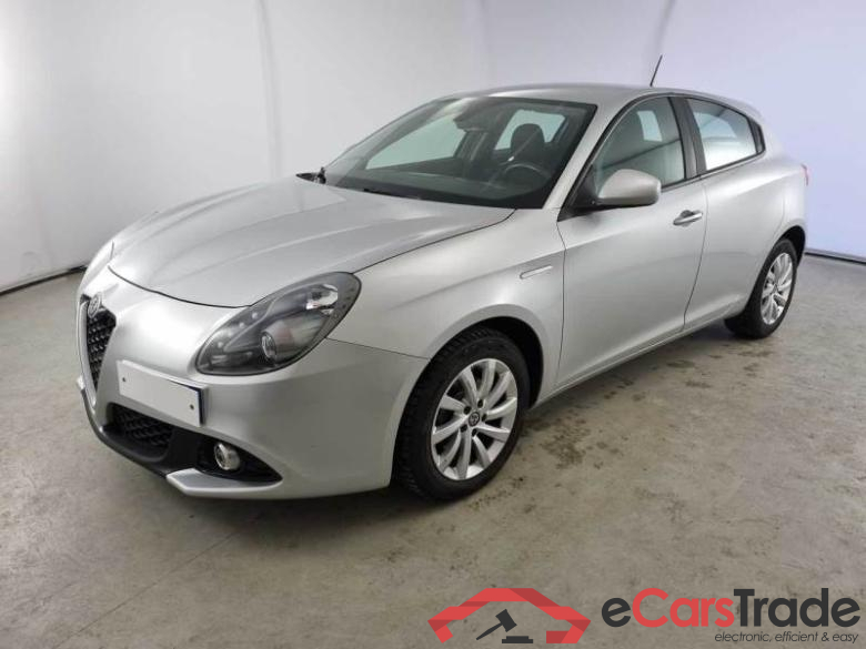 AlfaRomeo 4 ALFA ROMEO GIULIETTA 2010 5 PORTE BERLINA 1.6 JTDM 120CV BUSINESS