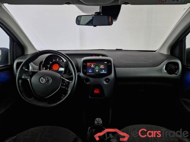 Toyota 30 TOYOTA AYGO / 2018 / 5P / BERLINA 1.0 VVT-I X-CLUSIV #3
