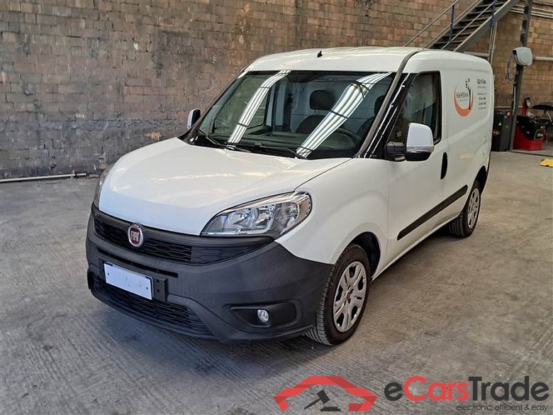 Fiat 44 FIAT DOBLÒ CARGO / 2014 / 4P / VETT. FURGONATA 1.6 MULTIJET 16V 105CV SX EURO 6 #1