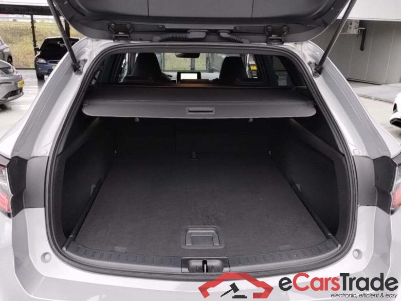 TOYOTA Corolla Touring Sports 1.8 Hybrid Business Plus #6