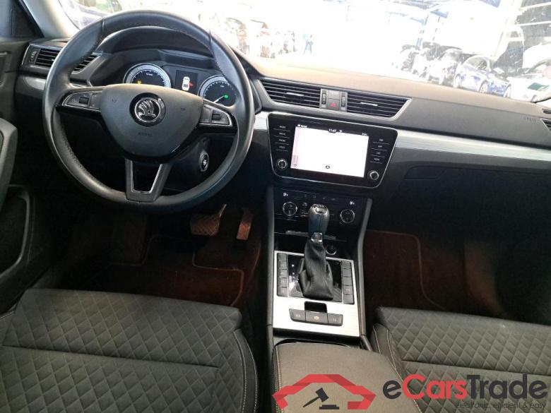 Skoda Superb 1.4 TSI Hybrid 218Hp Aut. LED Navi Sport-Seats KeylessGo Camera Klima PDC ... #5