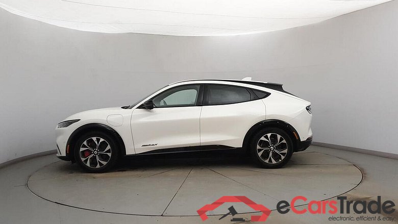 Ford 360-kamera, navigation MUSTANG MACH-E LONG RANGE AWD #2