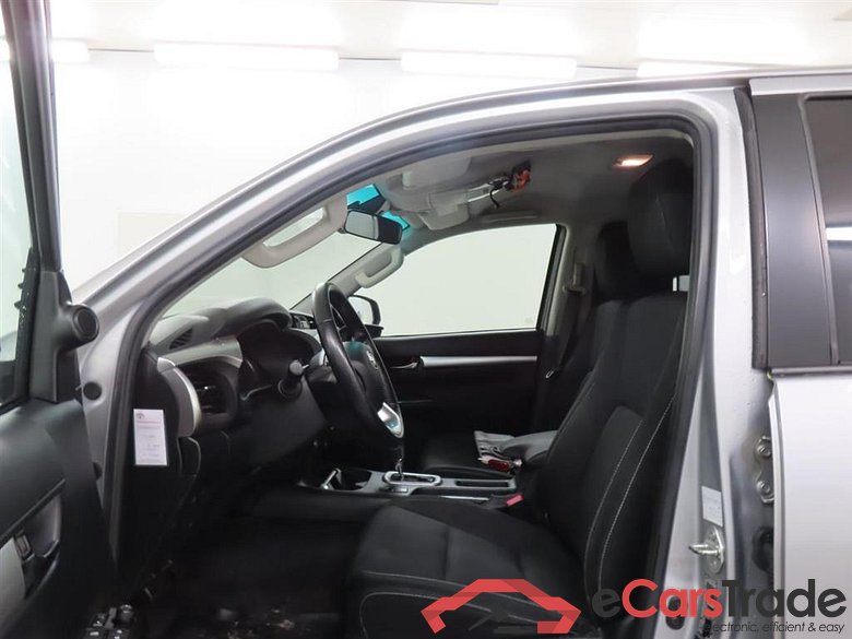 TOYOTA HILUX 2.4 D-4D DC Prof. #5