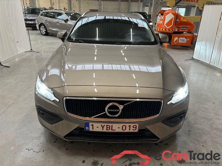 Volvo, V60 '18, Volvo V60 D3 Geartronic Momentum Pro 5d