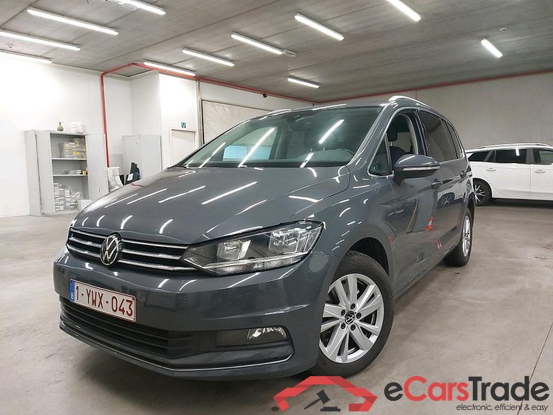 VOLKSWAGEN - VW  TOURAN TSi 150PK Highline Pack Business & Side & Lane Assist & PDC & Camera  * PETROL *