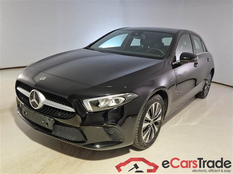 Mercedes 76 MERCEDES-BENZ CLASSE A / 2018 / 5P / BERLINA A 250 E EQ-POWER AUTO BUSINESS EXTRA