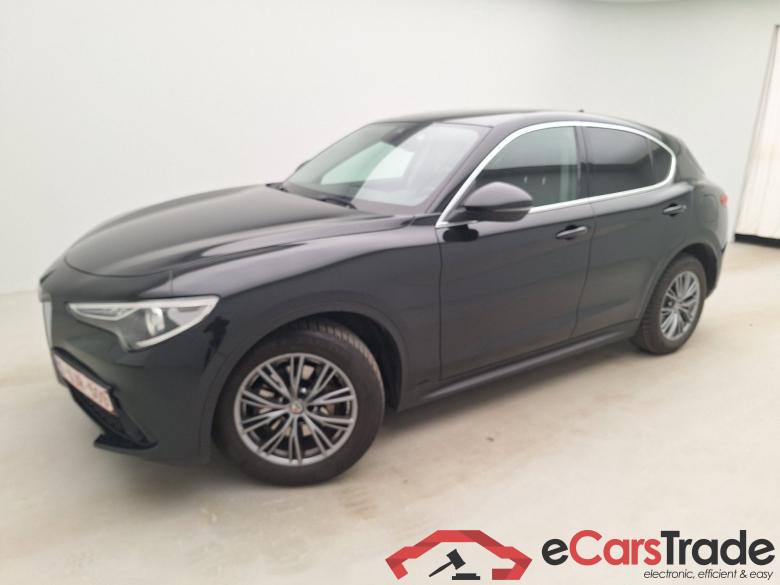Alfa Romeo Stelvio 2.2d Aut. LED-Xenon Navi 1/2 Sport-Leather KeylessGo Camera Klima PDC ...