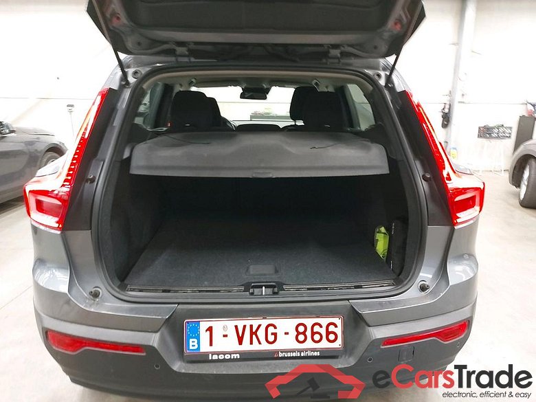 Volvo XC40 2.0 D3 Aut. LED-Xenon Virtual Navi KeylessGo Klima PDC ... #6