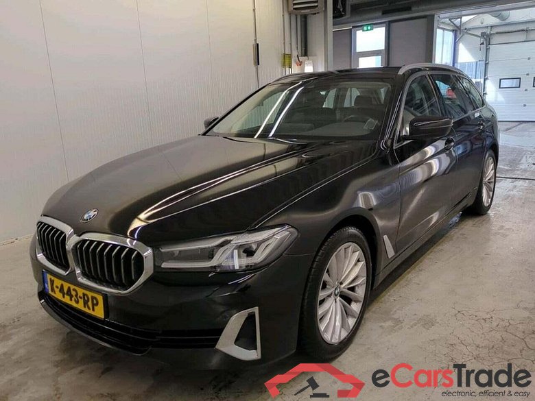 BMW 5-serie Touring 520i High Exe