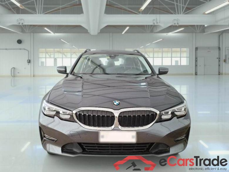 BMW 150 BMW SERIE 3 / 2018 / 5P / STATION WAGON 320D XDRIVE 48V BUS.ADV. TOURING AUT #6
