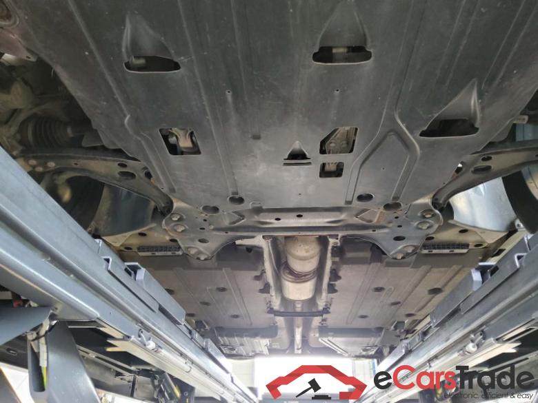 Volvo XC40 (2017->) DE - SUV5 B4 2WD EU6d, R-Design (EURO 6d), 2020 - 2022 #5