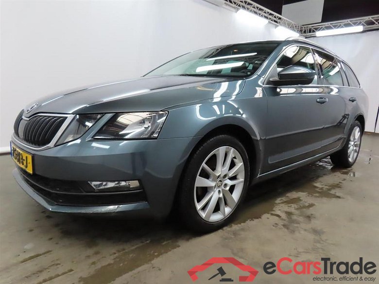 SKODA OCTAVIA COMBI 1.6 TDI Clever Ed. #1