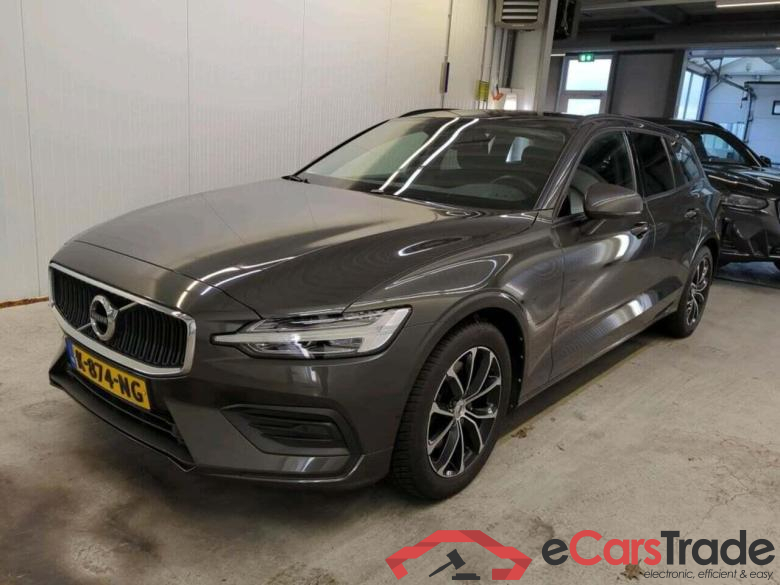 VOLVO V60 2.0 B3 Momentum