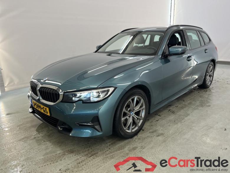 BMW 3 Serie T '18 BMW 3 Serie Touring 320iA Corporate Executive Sport Shadow Line 5d #1
