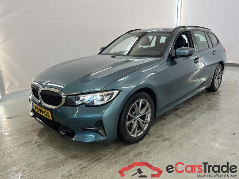 BMW 3 Serie T '18 BMW 3 Serie Touring 320iA Corporate Executive Sport Shadow Line 5d
