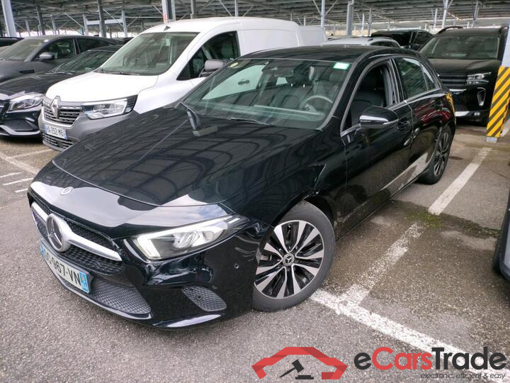 Mercedes A 180d Aut. LED-Xenon Widescreen Navi 1/2 Sport-Leather KeylessGo Klima PDC ...