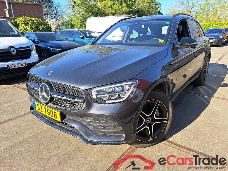 MERCEDES - MER GLC 300 de 306PK DCT 4 MATIC Business Solution AMG & Keyless & With 360 Camera Pack