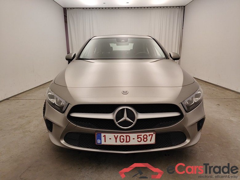 Mercedes-Benz A-Klasse Limousine A 180d Business Solution Aut. 4d
