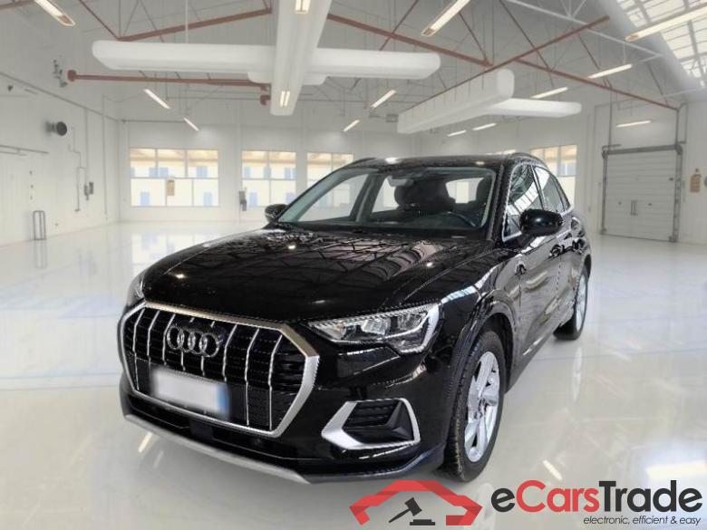 Audi 99 AUDI Q3 / 2018 / 5P / SUV 35 TFSI S TRONIC BUSINESS ADVANCED