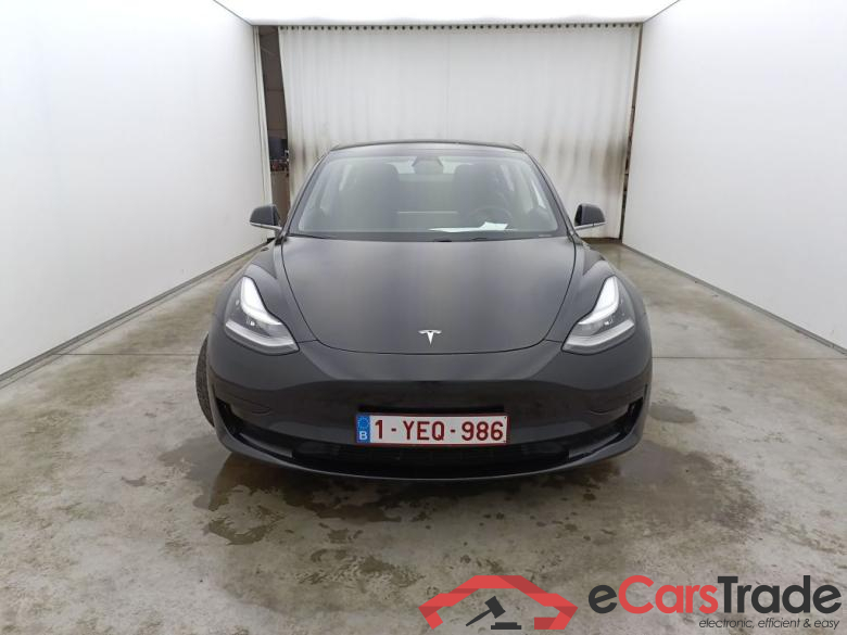 Tesla Model 3 Standard RWD Plus 4d