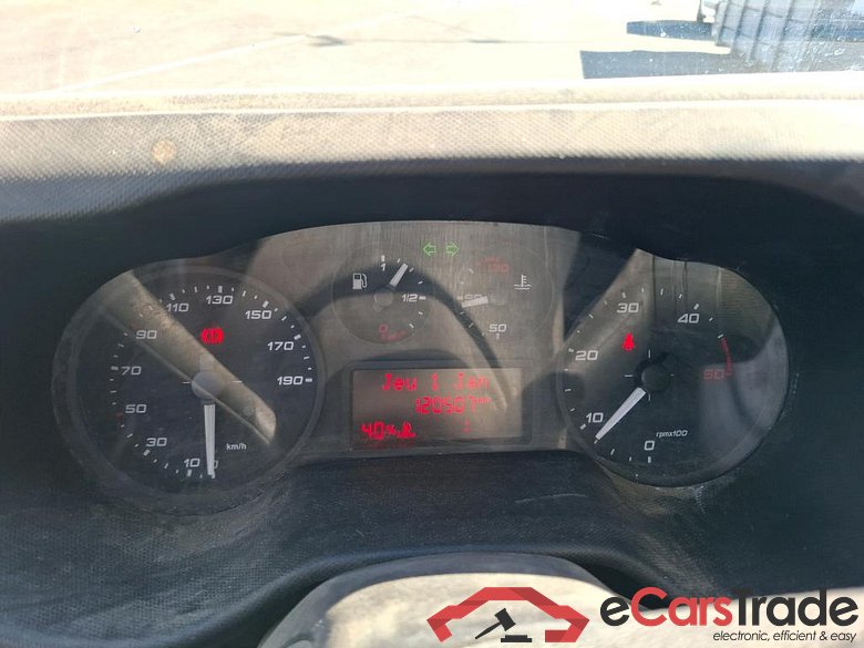 Iveco (+)3.0 35C15 3450 TOR IVECO Daily VU 2p Châssis cabine (+)3.0 35C15 3450 TOR / PONT AR HS #6