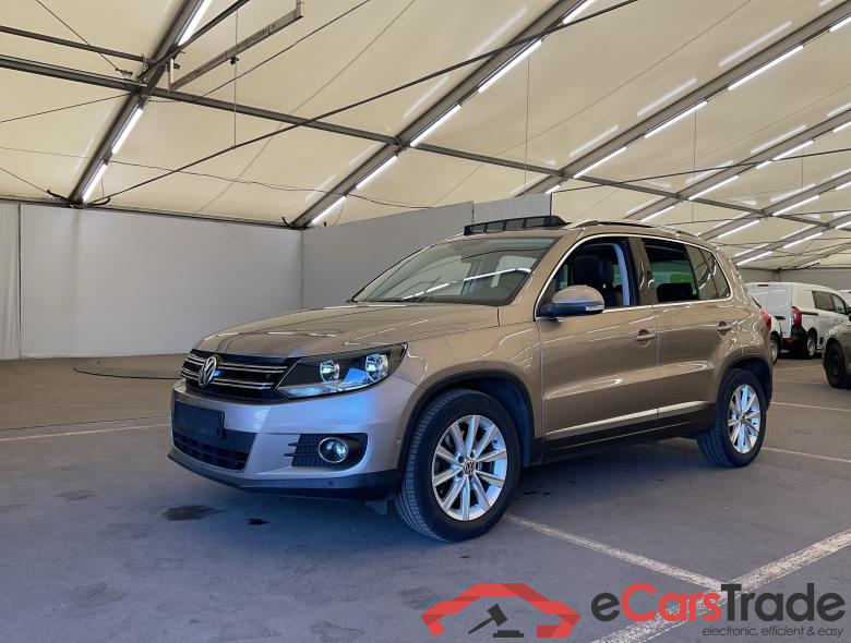 VOLKSWAGEN Tiguan Tiguan Sport & Style 2.0 TDI BlueMotion Technology 81 kW (110 ch) 6 vitesses manuel
