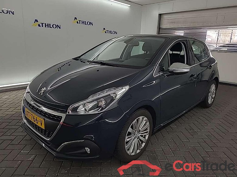 PEUGEOT 208 Blue Lease Allure 1.2 PureTech 82 5D 60kW #1