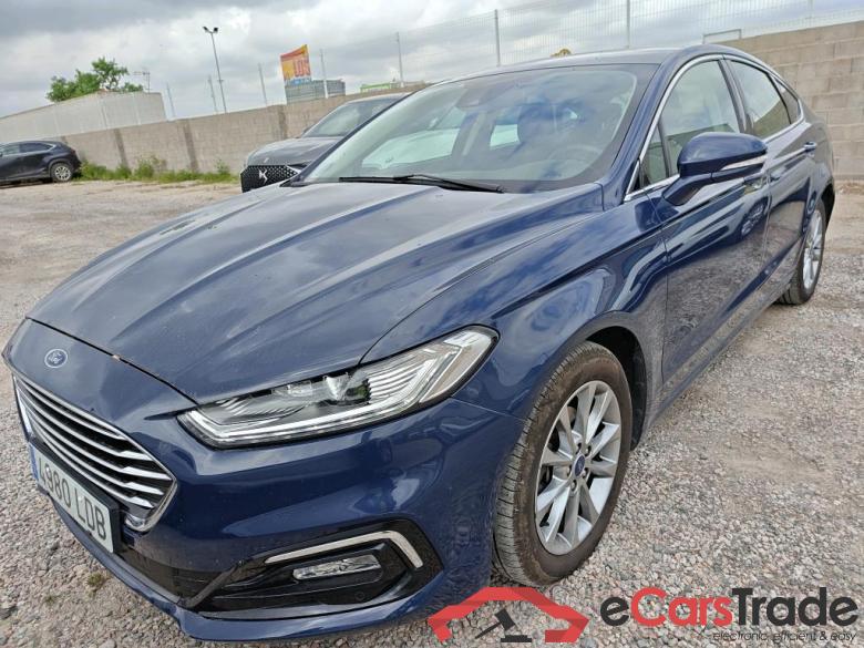 Ford 2.0 TDCi 110kW (150CV) Titanium 235 FORD Mondeo / 2014 / 5P / berlina con portón 2.0 TDCi 110kW (150CV) Titanium 235