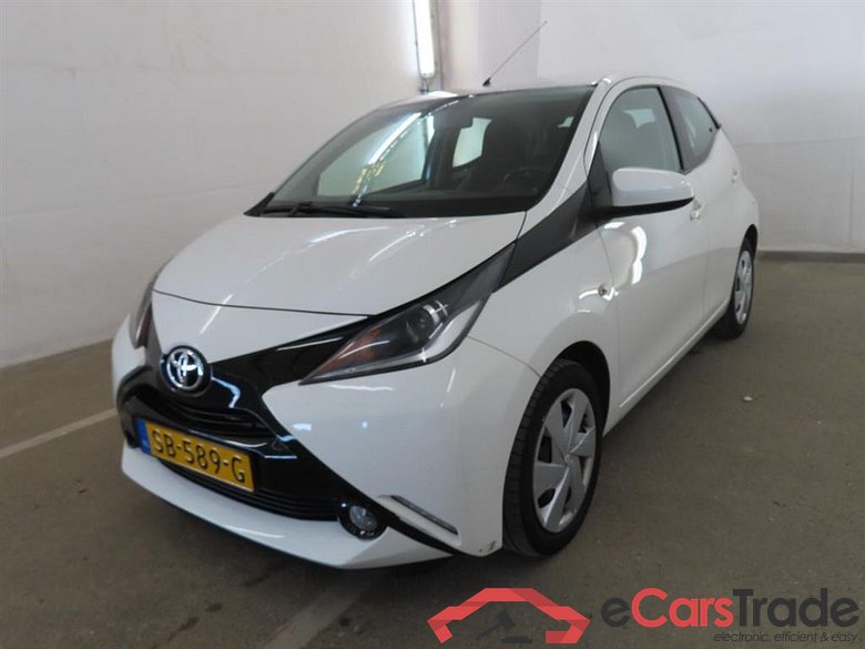 TOYOTA Aygo 1.0 VVT-i x-play