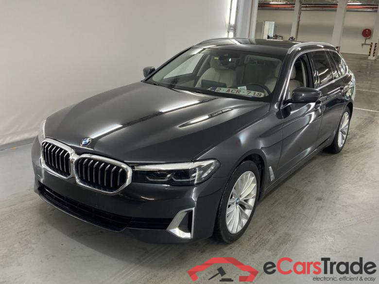 BMW 5 SERIES TOURING 2.0 518D 100KW TOURING AUTO Parking Assistant Luxury Line Business