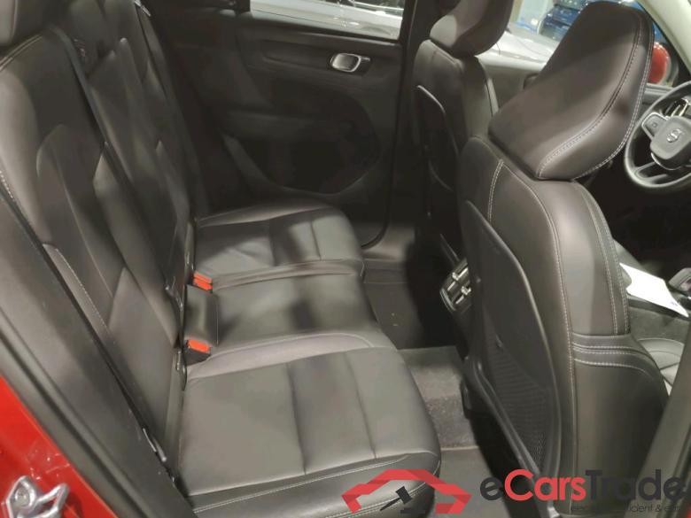 VOLVO XC40 1.5 T3 Momentum Pro Geartronic Light Xenium Park Assist Intellisafe Pro #6