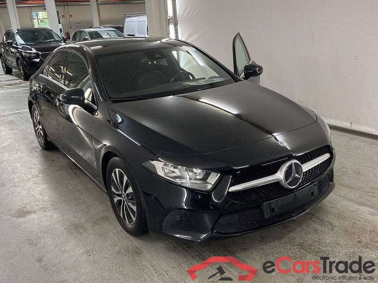 MERCEDES-BENZ CLASSE A SEDAN DIESEL (V177) A 180 d Business Solution ABS DYNAMIC SELECT Touchpad Camera de recul #2