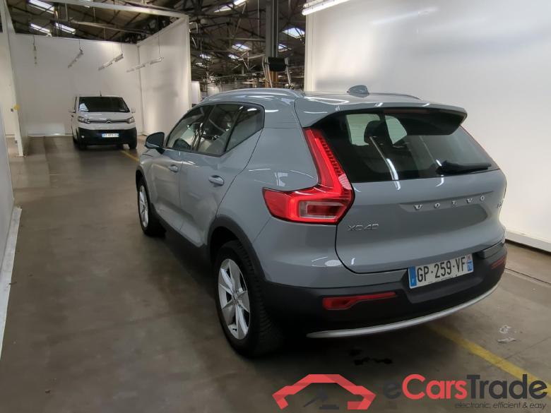 Volvo  XC40 Momentum 2WD 2.0 #2