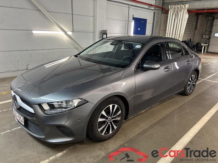 Mercedes A-Klasse Limousine Classe A Limousine A 180 Business Solution 100kW/136pk  4D/P Man-6 #1