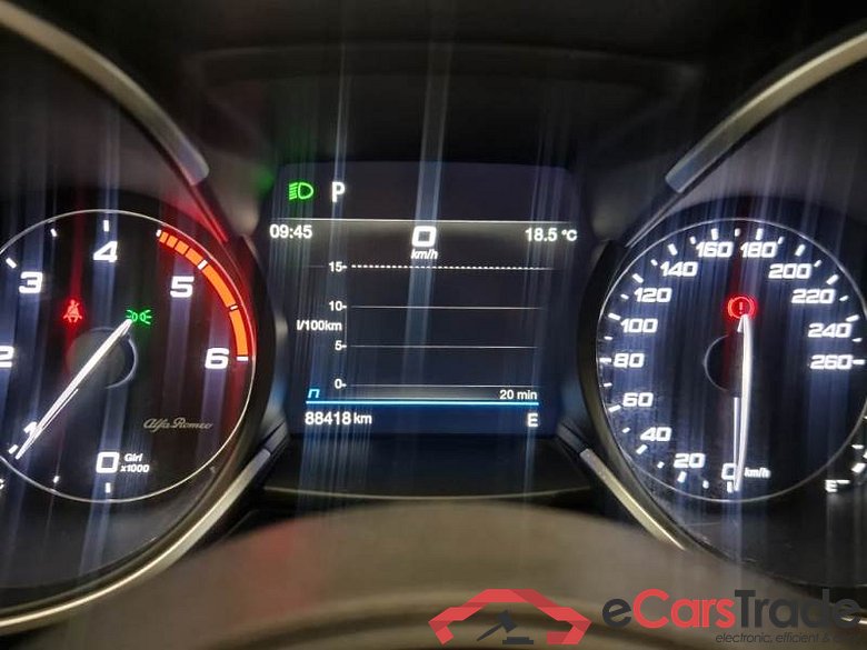 AlfaRomeo 62 ALFA ROMEO STELVIO / 2017 / 5P / SUV 2.2 TURBO DIESEL 190CV BUSINESS AT8 Q4 #4