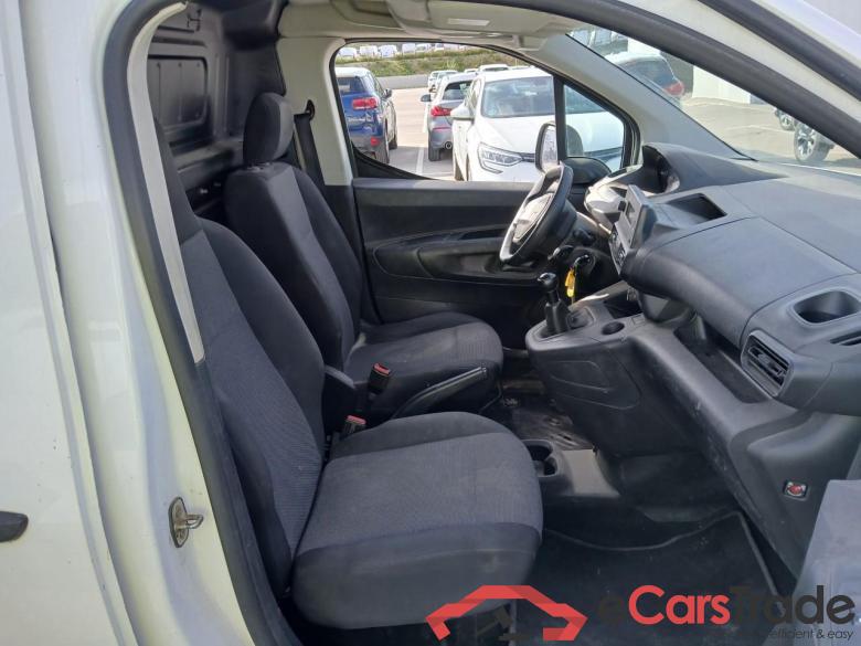 Peugeot Pro Standard 600kg BlueHDi 73kW (CX) PEUGEOT Partner / 2018 / 3P / furgón derivado de turismo Pro Standard 600kg BlueHDi 73kW (CX) #6