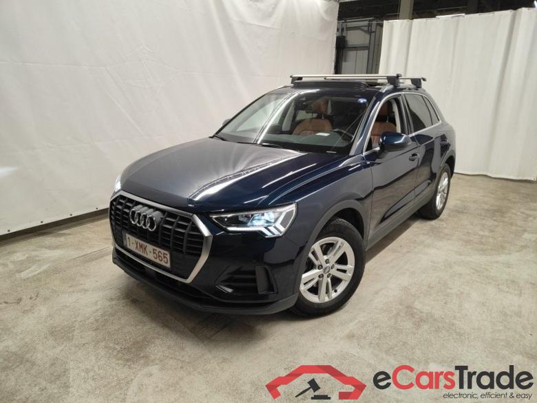 Audi Q3 35 TDI S Tronic Business Edition 5d #1