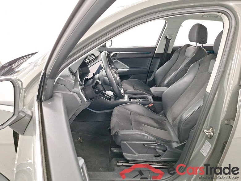 AUDI Q3 - 2019 35 TFSI Advanced S tronic Assistance Platinum #5