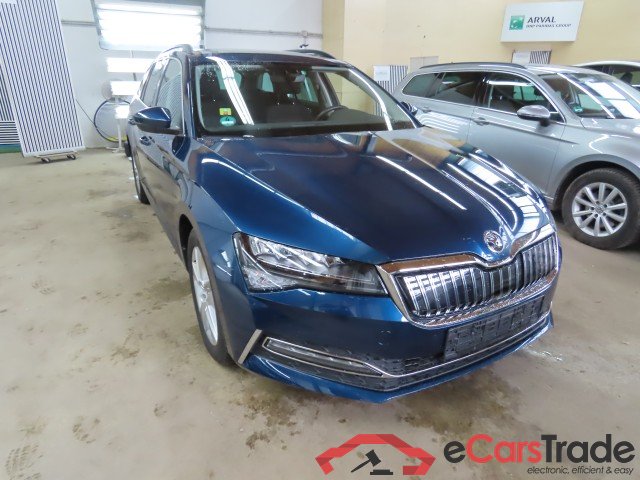 Skoda Superb Wagon ´15 Superb Combi Ambition iV 1.4 TSI Hybrid 160KW AT6 E6d #4